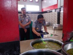 KEPALA DIVISI PEMASYARAKATAN RIAU LAKUKAN SIDAK BLOK HUNIAN DI RUTAN KELAS I PEKANBARU