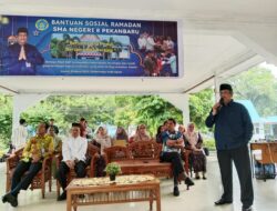 Kepedulian SMAN 8 Pekanbaru: Menyalurkan Bantuan Sosial kepada Siswa Kurang Mampu dan Masyarakat