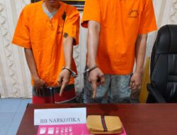 Wao…lagi – lagi Reskrim Polsek Siak Hulu Tim Opsnal “Hantu Malam” Ringkus 2 Pelaku Bandar Sabu di Kubang jaya
