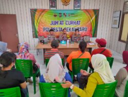 Polresta Pekanbaru Bersama Polsek Limapuluh, Pererat Mitra Polri Dengan Masyarakat Dalam Giat Jumat Curhat, Mendengar Aspirasi Dan Penguatan Kamtibmas