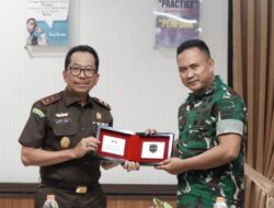 Kajati Riau Beserta Seluruh PJU Menerima Kunjungan Pangdam I Bukit Barisan Dalam Rangka Silaturahmi