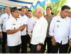 Gerakan Menanam Padi Serentak,Wagubsu Jajal alat Rice Transplanter