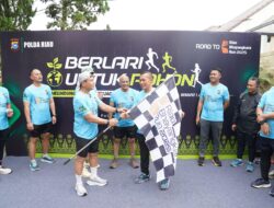 Kapolda Bersama Wakapolda Launching Event Riau Bhayangkara Run 2025