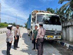 Unit Lantas Polsek Kandis Gelar Sosialisasi Bahaya ODOL di Jalan Raya Pekanbaru-Duri
