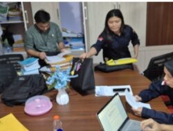 Terkait Pengelolaan Dana BOS, Tim Pidsus Kejari Rokan Hulu Laksanakan Penggeledahan di Lokasi SMAN 1 Ujung Batu