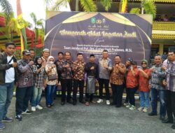 PROJO DPD RIAU MENGHADIRI PEMBERIAN GELAR UNTUK KAPOLRI DI GEDUNG LAM RIAU