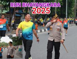 Pastikan Keamanan, Kapolresta Pekanbaru Patroli Langsung: Jalur Riau Bhayangkara Run 2025 dan bersosialisasi kepada Masyarakat