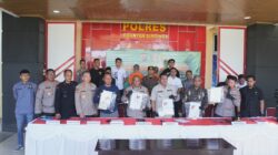 Wakapolda Riau Pimpin Konferensi Pers Operasi PETI 2025 di Polres Kuansing
