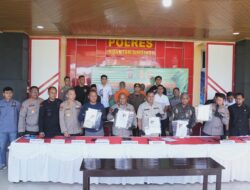 Wakapolda Riau Pimpin Konferensi Pers Operasi PETI 2025 di Polres Kuansing