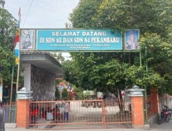 Kasek SD Negeri 45 abaikan surat larangan penjualan buku LKS dan baju seragam dari Dinas pendidikan kota Pekanbaru