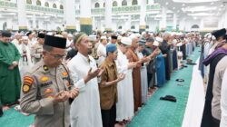 Polda Riau, Forkopimda dan Komunitas Driver Ojol, Gelar Doa Bersama di Masjid An-Nur