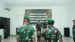 Kodim 0322/Siak Menggelar Acara Tradisi Korps Raport Pindah Satuan Bagi Perwira Dan Bintara