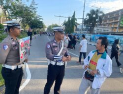 AKP Fauza Hanes Tiara Pimpin Edukasi Menyapa di Kawasan CFD Giat Polantas 