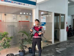 Polres Pesisir Barat Melaksanakan Pengamanan Objek Vital Bank BNI krui 29 Oct 2025