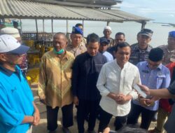 Fokus Pada Solusi Kedangkalan Muara Kuala Idi, Wagub Aceh dan Wabup Aceh Timur Tinjau Kuala Idi
