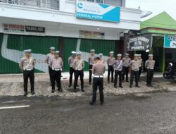Meskipun hujan turun sat lantas polres pesisir barat laksanakan apel kesiapan PAM rawan pagi