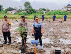 Polresta Pekanbaru Dukung Green Policing Run, Tanam 100 Pohon di Meranti Pandak