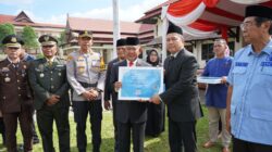 Peringati Hari Bela Negara, Wabup A. Khafidh Beri Penghargaan kepada 18 Orang Tua Asuh “Genting”