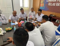 Jelang Nataru, Kepala Lapas Kelas IIA Banda Aceh, gelar Rapat secara Internal bersama Jajaran