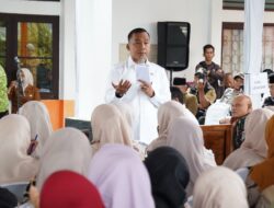 Menteri Wihaji Terjun Langsung Dampingi Tim Pendamping Keluarga Distribusikan MBG 3B