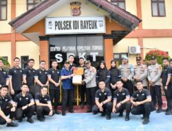 Mahasiswa STIK Angkatan 83 WPS Sindikat II Serahkan Bantuan Sosial untuk Warga Terdampak Banjir di Aceh Timur