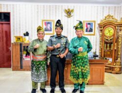 Ketum Majelis Kerapatan Adat LAMR Datuk Seri H. R. Marjohan Yusuf Sambut Kunjungan Danrem 031/WB Brigjen TNI Dr. Agustatius Sitepu, S.Sos.,M.Si.,M.Han