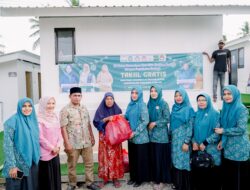 Istri Wakil Bupati Aceh Timur Salurkan Takjil Gratis untuk Korban Bencana Hidrometeorologi