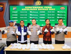 Polda Riau Amankan Heroin dari Dua Tersangka di Bengkalis, Ditaksir Bernilai Rp68 Miliar