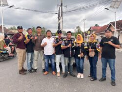 GMBI Pesibar Bagikan Takjil, Tumbuhkan Semangat Kebersamaan