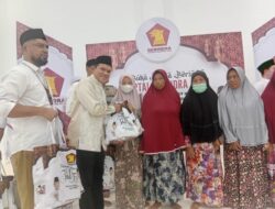Wagub Aceh Serahkan Bantuan kepada Korban Banjir Saat Bukber di Pidie Jaya