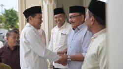 Wagub Aceh Hadiri Buka Puasa di Teupin Raya, Ratusan Warga Ikut Mendoakan Abu Razak