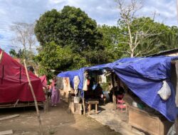 Jelang Hari Raya Idul Fitri, Korban Banjir Desa Buket Kareung Masih Bertahan di Tenda Darurat