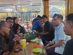 Kasi Inteljen Kejari Aceh Timur Ngopi Bareng Wartawan