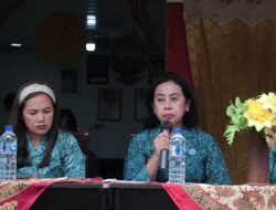 Ketua TP PKK Dairi Perkuat Ketahanan Keluarga melalui Pembinaan PAAR di Desa Bulu Duri