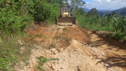 BPBD Dairi Tuntaskan Perbaikan Jalan dan Normalisasi Drainase di Desa Alur Subur