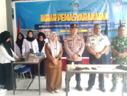 Lapas Kelas II B Idi Pastikan Lingkungan Bersih dari Narkoba melalui Sidak dan Tes Urine, Pegawai Lapas Idi dan warga Binaan 