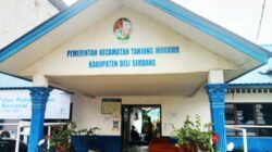 Warga keluhkan Pelayanan diKantor Camat Tanjung Morawa,merasa dipingpong saat urus KK dan KTP