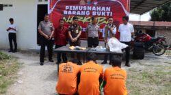 Polres Dairi Musnahkan Barang Bukti Ganja, Wakapolres Tegaskan Perang terhadap Narkotika