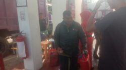 SPBU Air Joman Diduga memberi Upeti kepada APH setempat:ada apa dengan APH ??? 