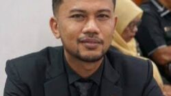 Baru Selesai Kasus Selong Peluru Oleh Sekjen DPW PA Aceh Timur Kembali Terjadi Lagi Oleh,Ketua Komisi 5 DPRK PA Aceh Timur Mendapatkan Perlakuan Kasar dari Oknum Pantup Bupati Aceh Timur Apa????