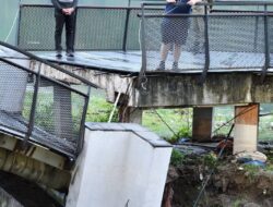 Akibat Luapan Sungai Sioto, Jembatan WFC Rusak, Bupati Samosir Gerak Cepat Koordinasi dengan Kementerian PU