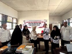 PGRI Salurkan Bantuan untuk Guru Korban Banjir di Aceh Timur