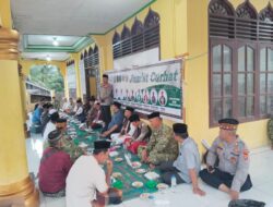 Subuh Keliling dan Jumat Curhat, Kapolres Aceh Tenggara Bangun Kedekatan Bersama Warga Semadam