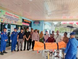 WNA Australia Meninggal Dunia Saat Berselancar di Pantai Tanjung Setia, Polres Pesisir Barat Lakukan Penanganan