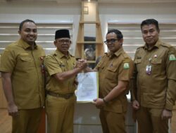 Taufik Ditunjuk sebagai Plt Sekda Aceh, Dek Fadh Minta Bekerja Profesional