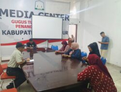Hanya 5 KK Diduga Dapat Bantuan, Warga Nurussalam Geruduk Kantor BPBD Aceh Timur