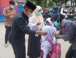 Kualitas Udara Memburuk, Wabup A. Khafidh Bagikan Masker dan Pertimbangkan Sekolah Daring