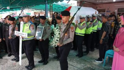 Polres Dairi Gelar Upacara Persemayaman Aiptu Herbin Silaen, Penghormatan Terakhir untuk Bhayangkara yang Gugur