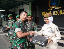 Usai Upacara Bendera, Dandim 0208/Asahan Laksanakan Jam Komandan dan Serahkan Sepatu Olahraga kepada Prajurit serta ASN