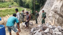 Dandim 0205/Tanah Karo Letkol Inf Robert Panjaitan, Tinjau Langsung Progres Pembangunan Jembatan Merah Putih